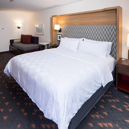 Holiday Inn & Suites Detroit - Troy By Ihg Eksteriør bilde