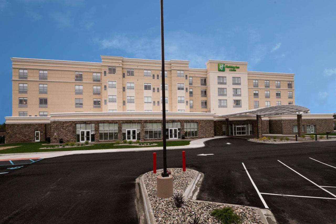 Holiday Inn & Suites Detroit - Troy By Ihg Eksteriør bilde