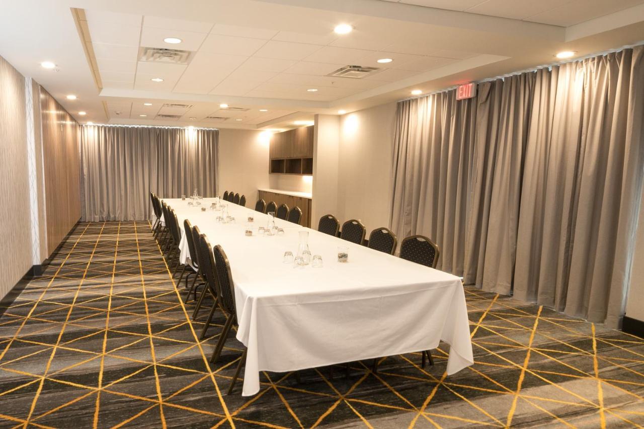 Holiday Inn & Suites Detroit - Troy By Ihg Eksteriør bilde