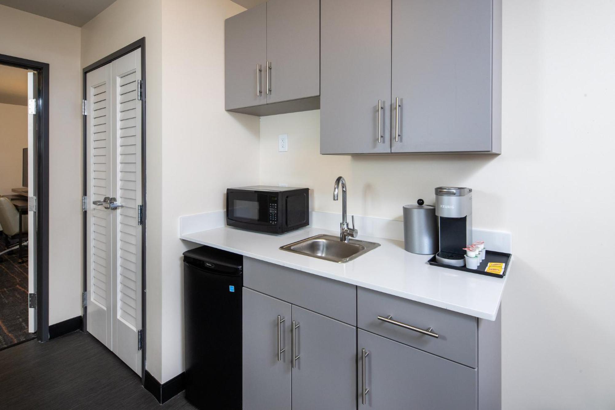 Holiday Inn & Suites Detroit - Troy By Ihg Eksteriør bilde
